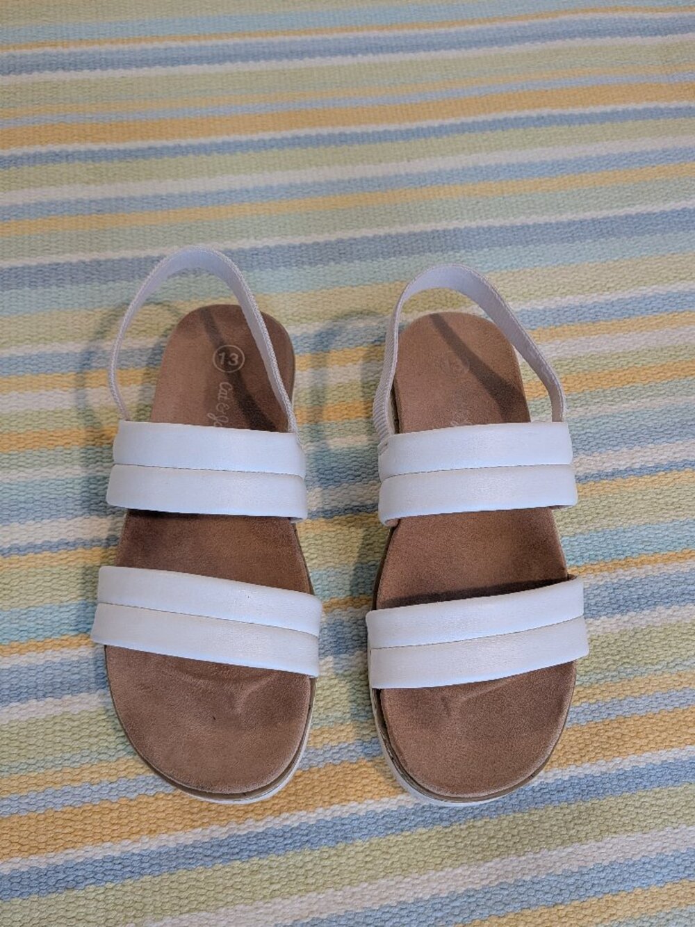 ⭐ Girl's Cat & Jack White Kailan Footbed Sandals size 13